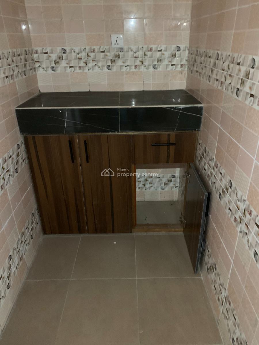 Brand New Mini Flat Upstairs with Pop, Guest Toilet, Abijo, Lekki N Estate, Ajah, Lagos, Mini Flat (room and Parlour) for Rent