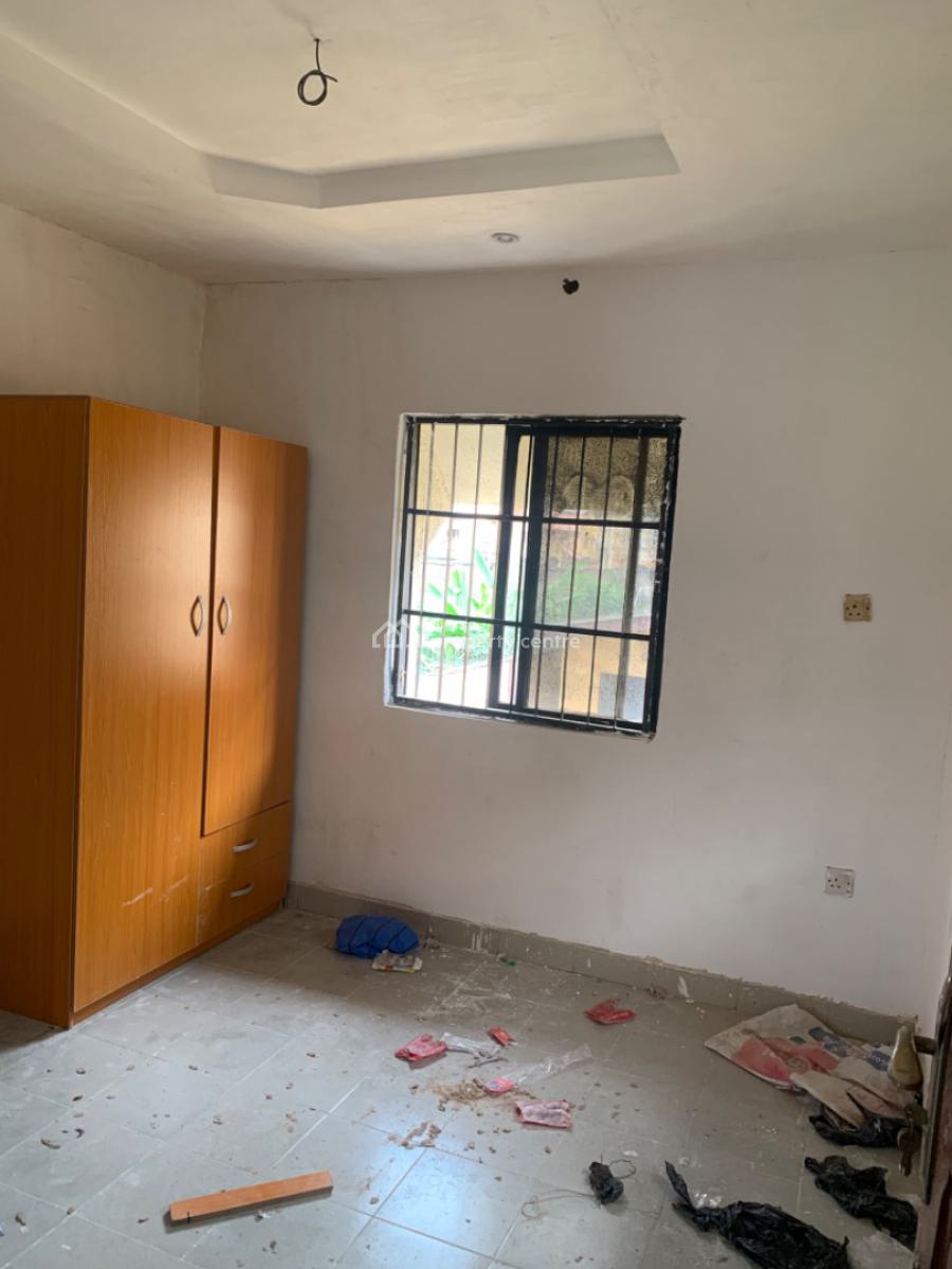 Luxury Mini Flat, Omole Phase 2, Ikeja, Lagos, Mini Flat (room and Parlour) for Rent