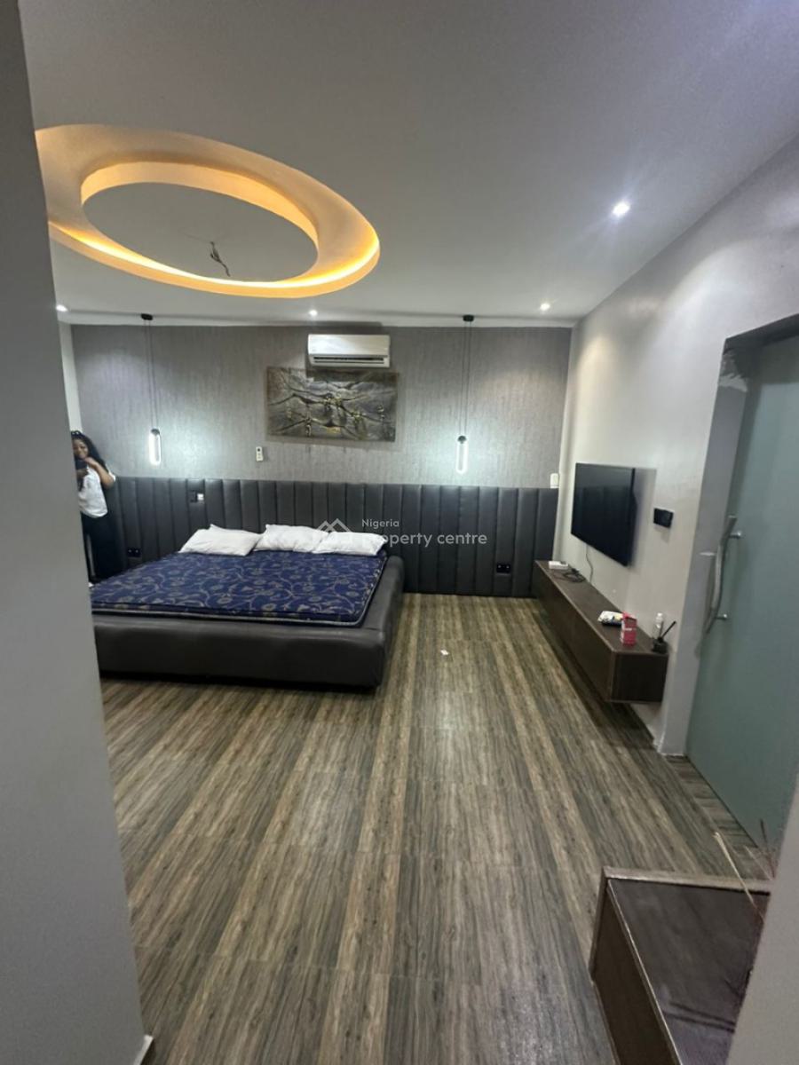 3 Bedroom Apartment with Bq and a Big Balcony, Lekki, Lekki Phase 1, Lekki, Lagos, Flat / Apartment for Rent