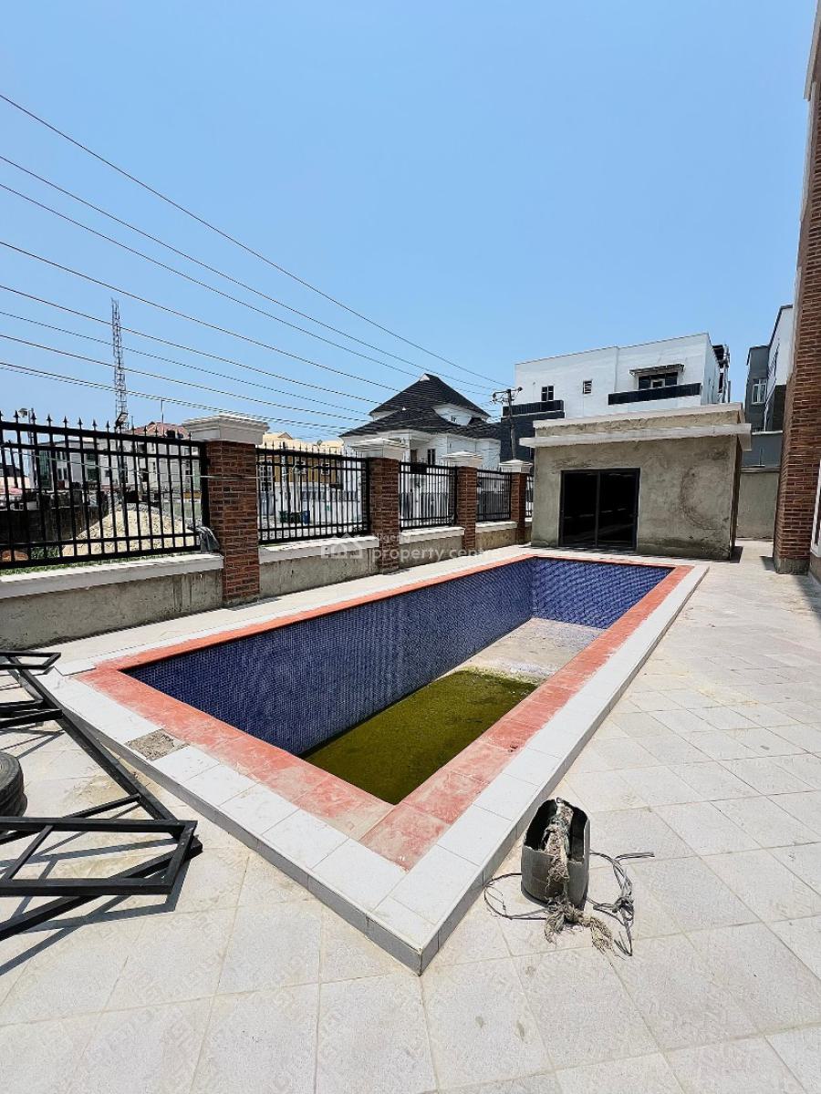 Spacious 4-bedroom Terrace with Bq, Swimming Pool & Gym, Lekki Phase 1, Lekki, Lagos, Terraced Duplex for Rent