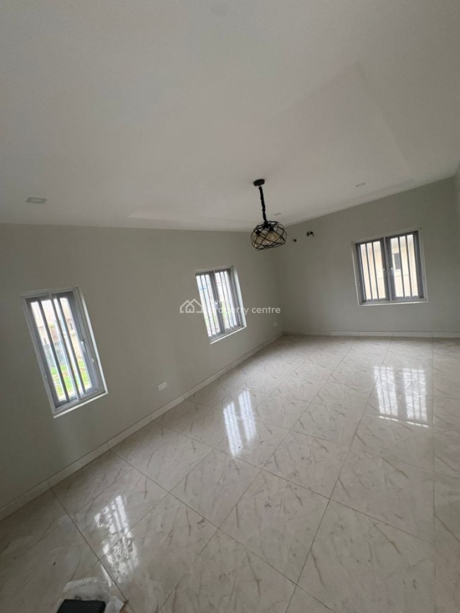 Massive Master Bedroom, Lekki, Lagos, Flat / Apartment for Rent