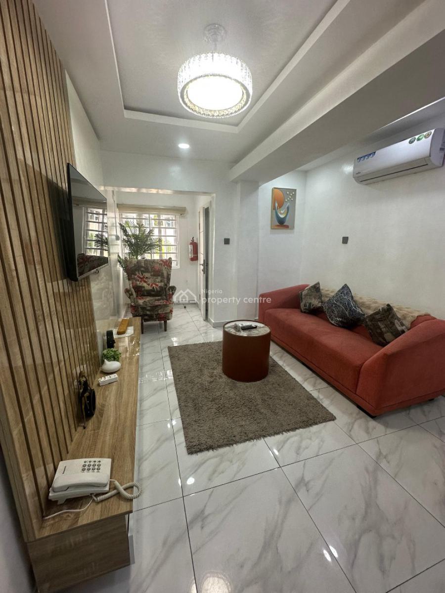 Luxury One Bedroom Apartment Tastefully Furnished and Perfect for Pict, Ikeja Gra, Ikeja, Lagos, Flat / Apartment Short Let