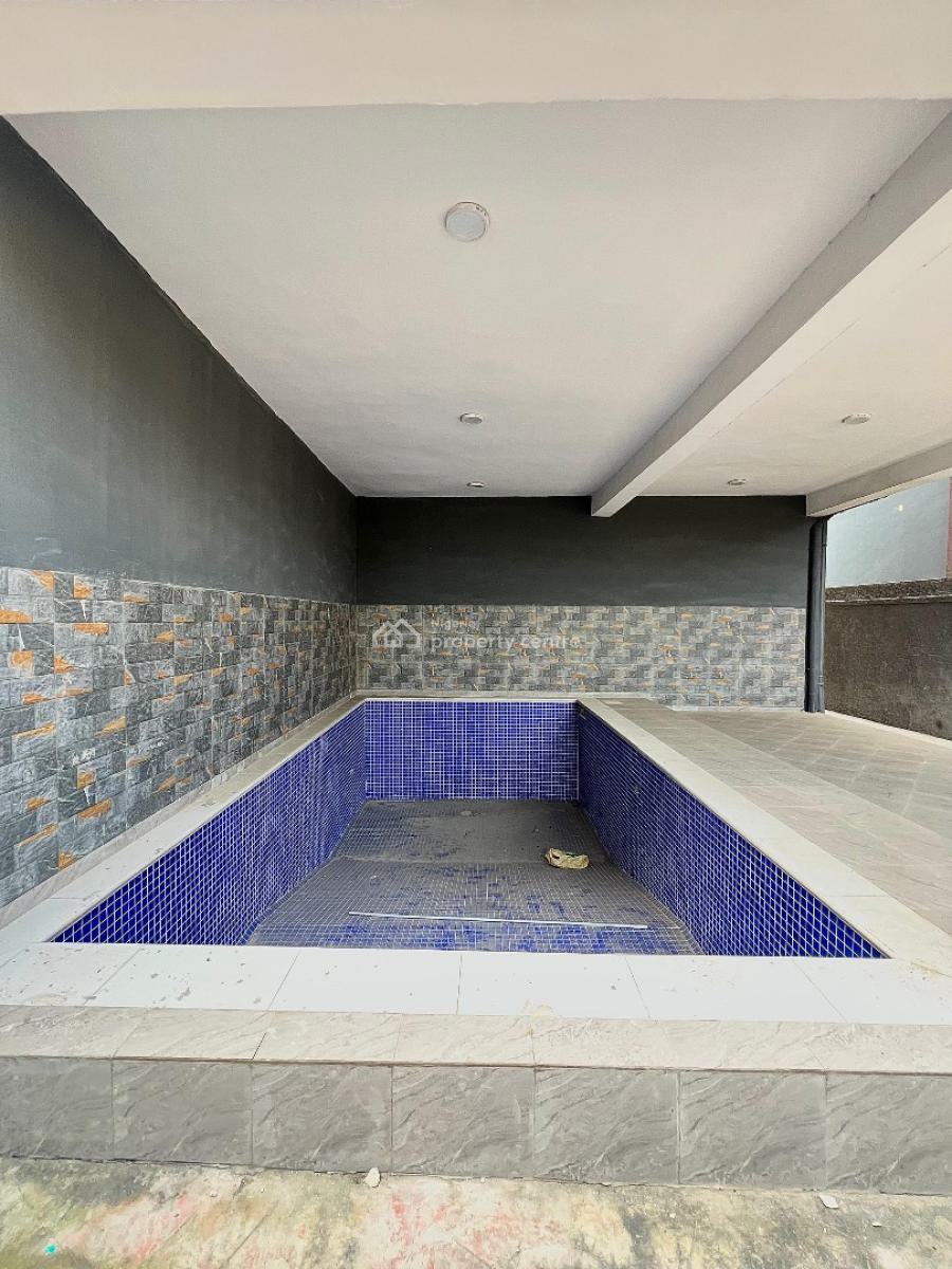 Luxury 4-bedroom Terrace with Bq & Swimming Pool in a Gated Estate, Victoria Island (vi), Lagos, Terraced Duplex for Rent