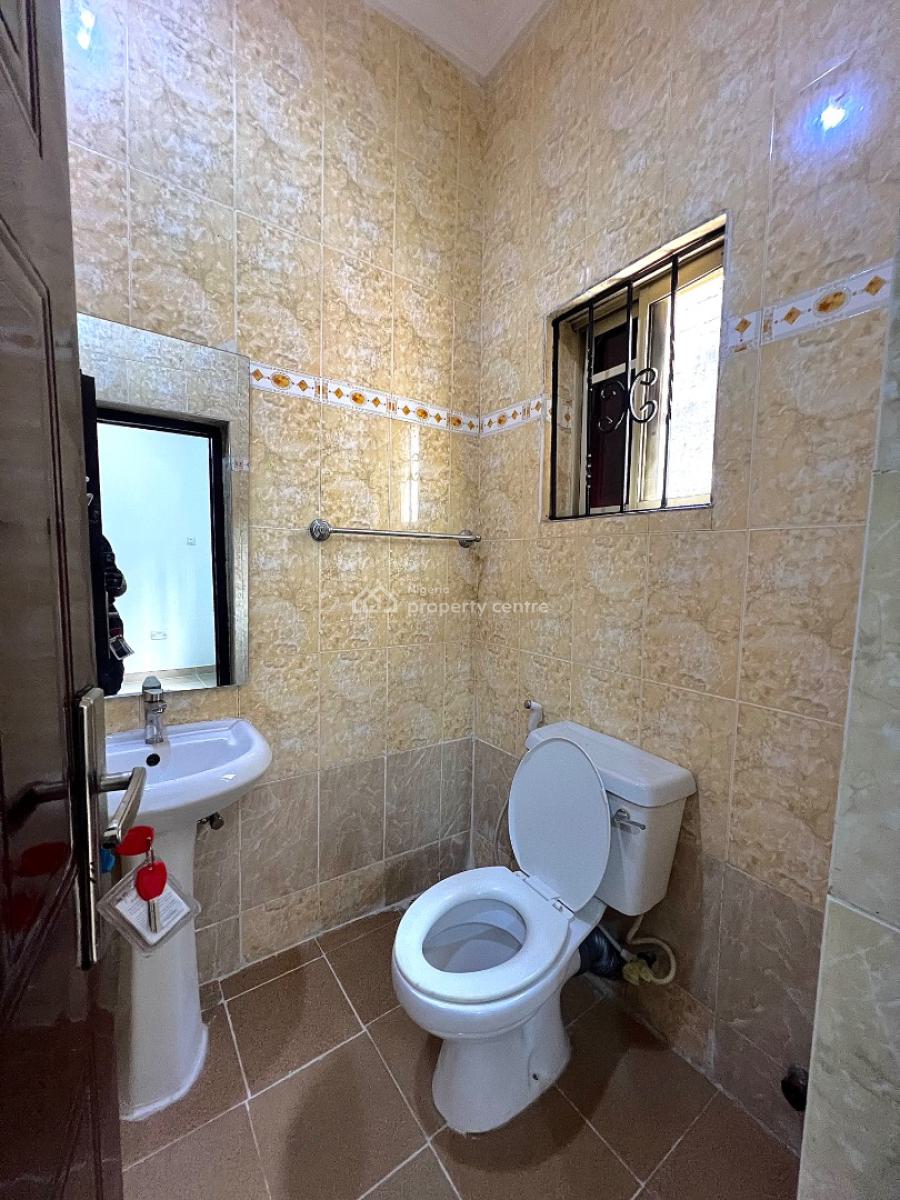 2 Bedroom Apartment (first Floor) in a Secure Gated Estate., Gated Estate, Oniru Victoria Island, Oniru, Victoria Island (vi), Lagos, Flat / Apartment for Rent
