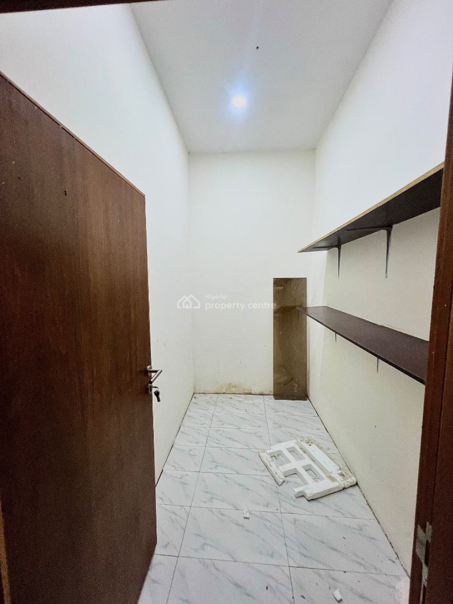 3 Bedroom Apartment with Bq (ground Floor) in a Secure Gated Estate., Oniru, Victoria Island (vi), Lagos, Flat / Apartment for Rent