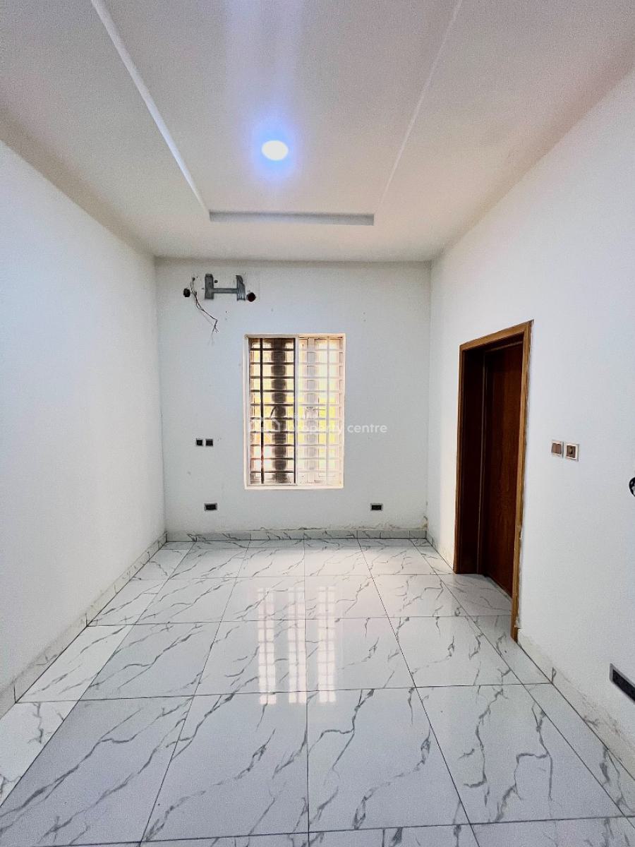 3 Bedroom Apartment with Bq (ground Floor) in a Secure Gated Estate., Oniru, Victoria Island (vi), Lagos, Flat / Apartment for Rent