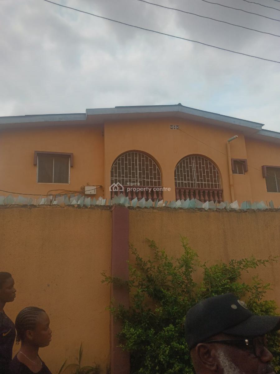 Block of 7 Flats: 4 Bed +3bed +2bed + Mini Flat, Akute, Ifo, Ogun, Block of Flats for Sale