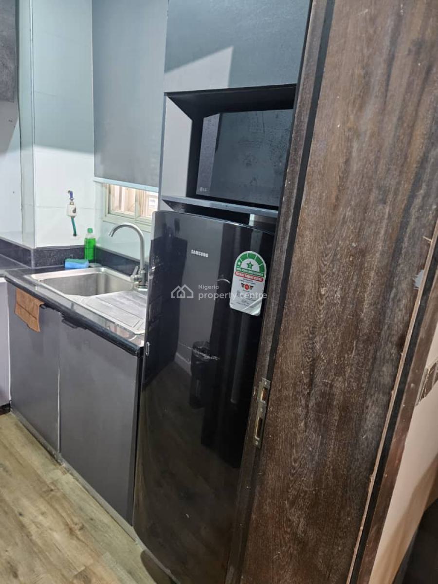 Tasteful Well Furnished 1bedroom Apartment, Off Freedom Way,by Uk Passport  Office, Lekki Phase 1, Lekki, Lagos, Mini Flat (room and Parlour) Short Let