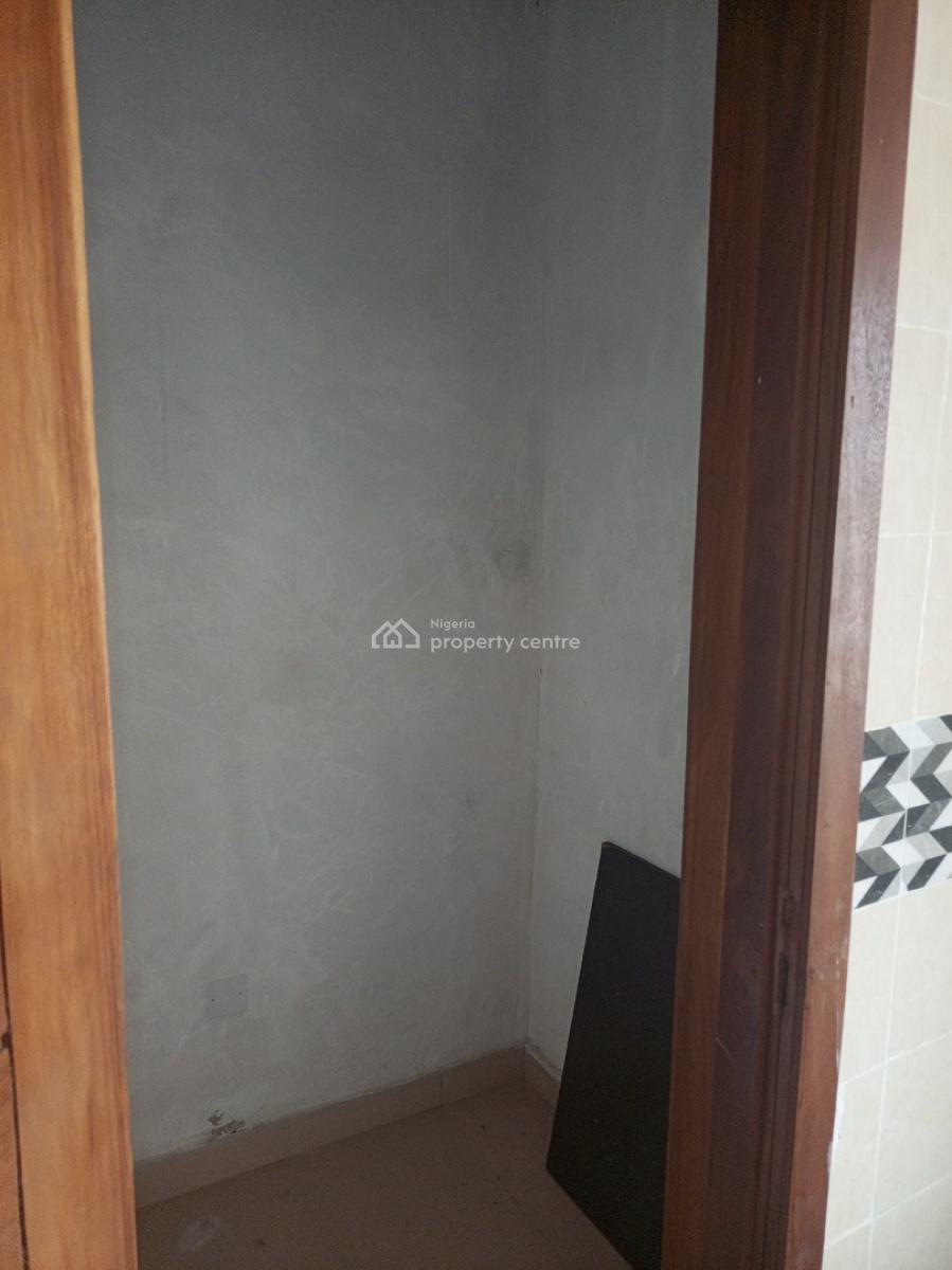 Commercial 4bedroom Duplex with Bq at Mobil Road Ajah Ilaje, Ajah Ilaje Off Mobil Road, Ajah, Lagos, Semi-detached Duplex for Rent