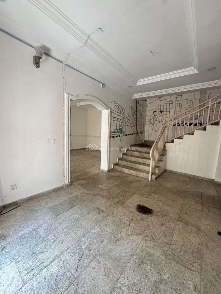 a Spacious 4 Bedroom Semi Detach with a Bq, Lekki Phase 1, Lekki Phase 1, Lekki, Lagos, Semi-detached Duplex for Rent