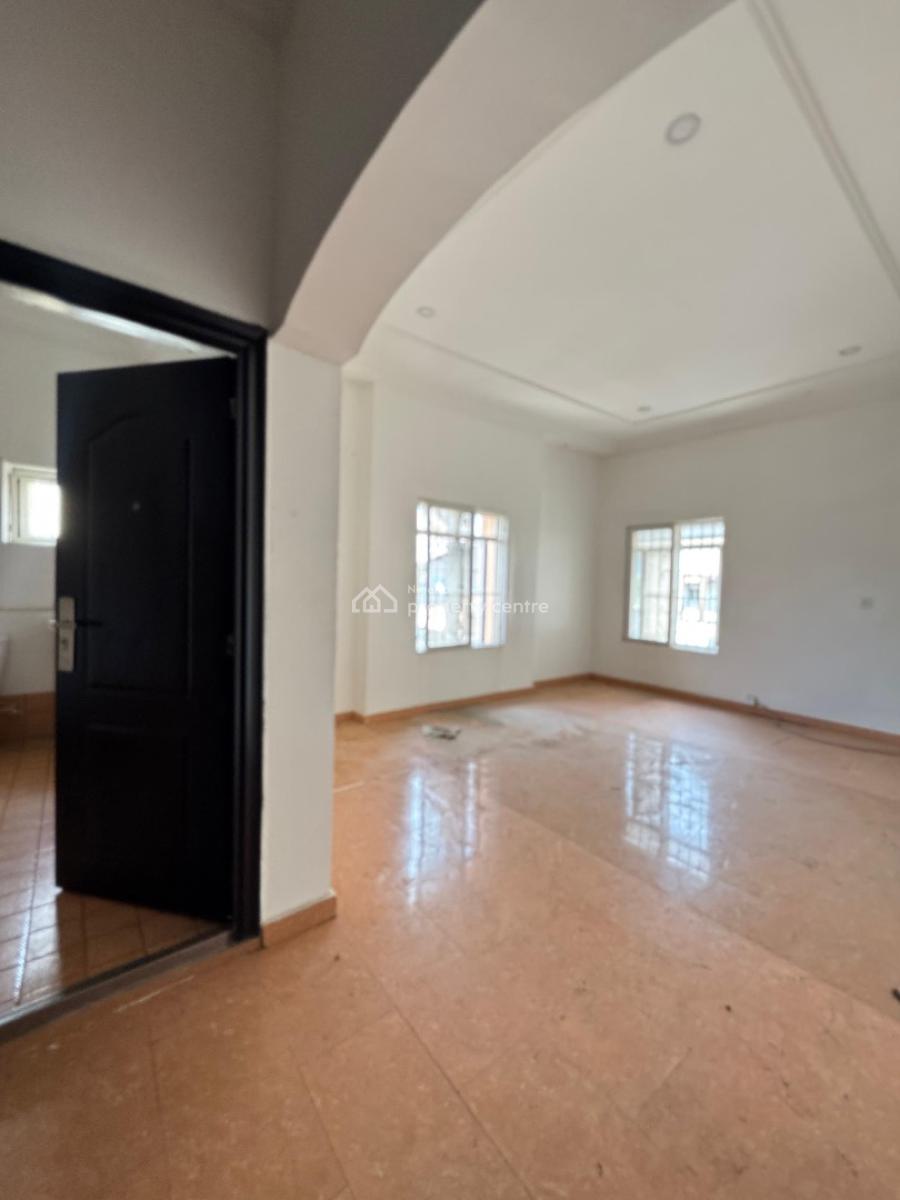 a Spacious 4 Bedroom Semi Detach with a Bq, Lekki Phase 1, Lekki Phase 1, Lekki, Lagos, Semi-detached Duplex for Rent