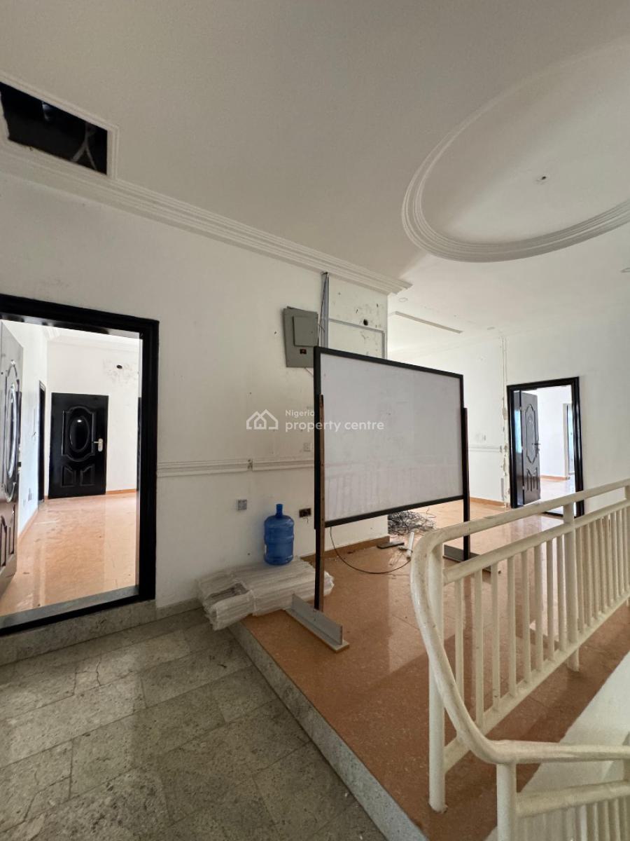 a Spacious 4 Bedroom Semi Detach with a Bq, Lekki Phase 1, Lekki Phase 1, Lekki, Lagos, Semi-detached Duplex for Rent