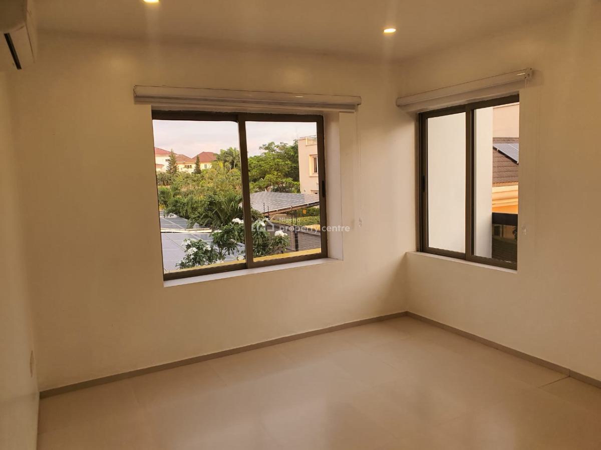 Well Maintained 2 Bedroom Flat in a Waterfront Residential Development, Third Avenue, Banana Island, Ikoyi, Lagos, Flat / Apartment for Rent