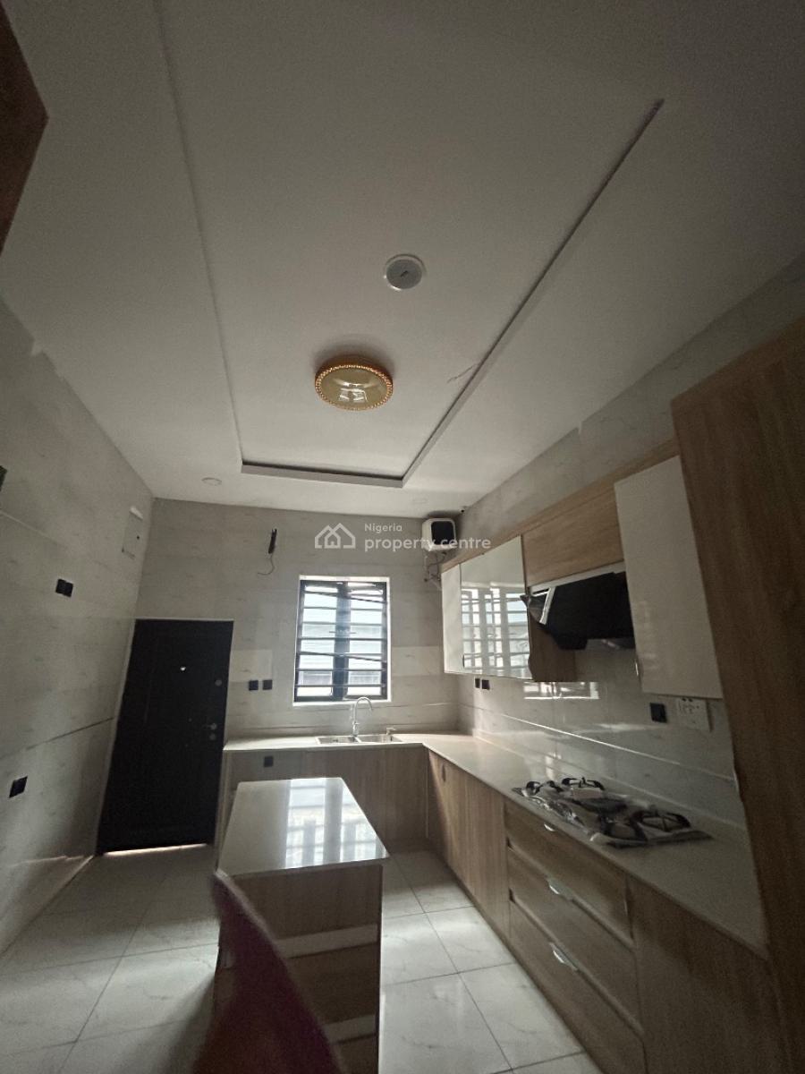 5 Bedroom Fully Detached House, Oral Estate, Lekki, Lekki, Lagos, Detached Duplex for Sale
