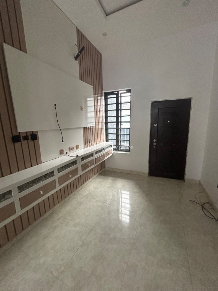 5 Bedroom Fully Detached House, Oral Estate, Lekki, Lekki, Lagos, Detached Duplex for Sale