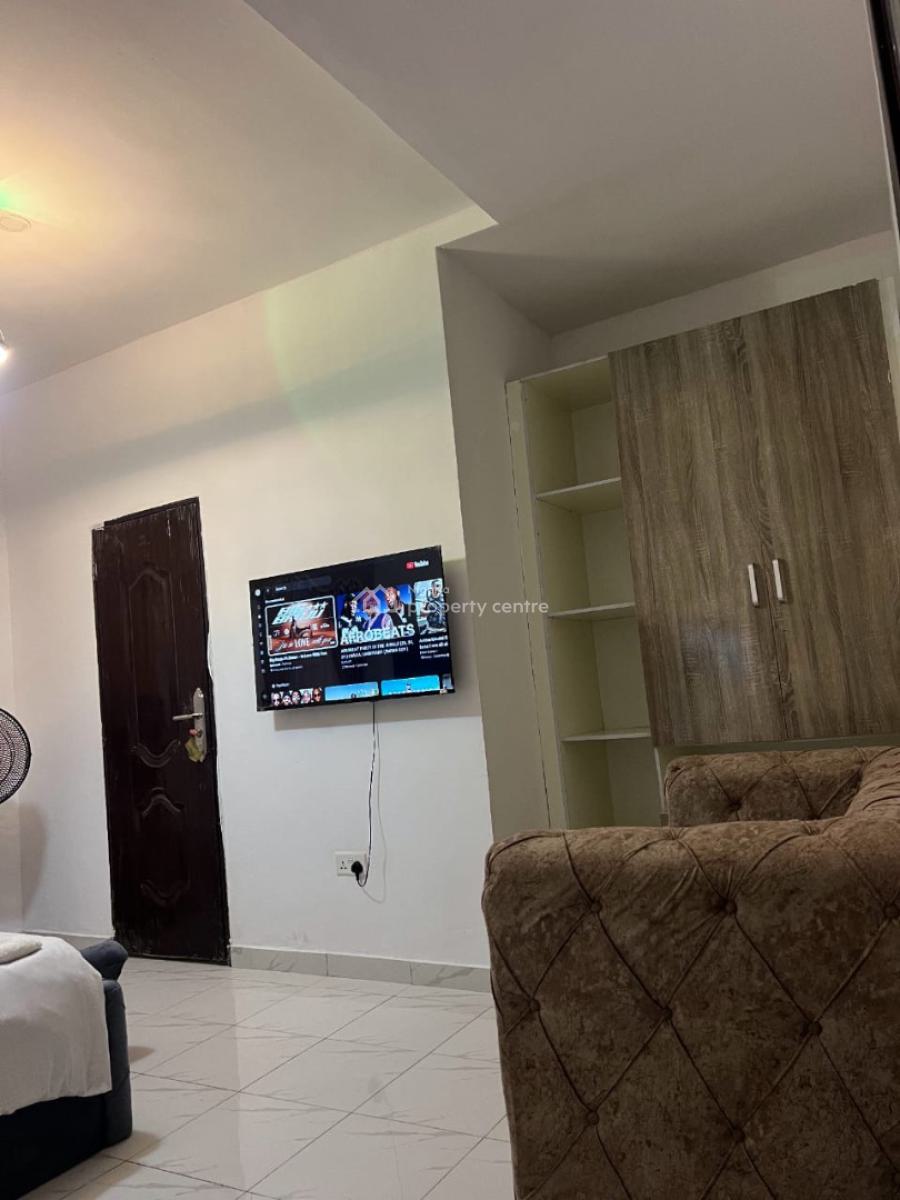 Beautiful 3 Bedroom, Ikota Gra, Ikota, Lekki, Lagos, Flat / Apartment Short Let