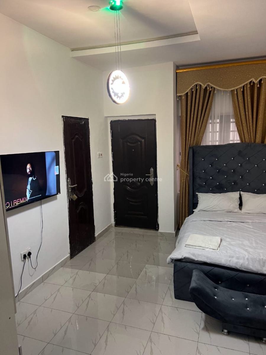 Beautiful 3 Bedroom, Ikota Gra, Ikota, Lekki, Lagos, Flat / Apartment Short Let