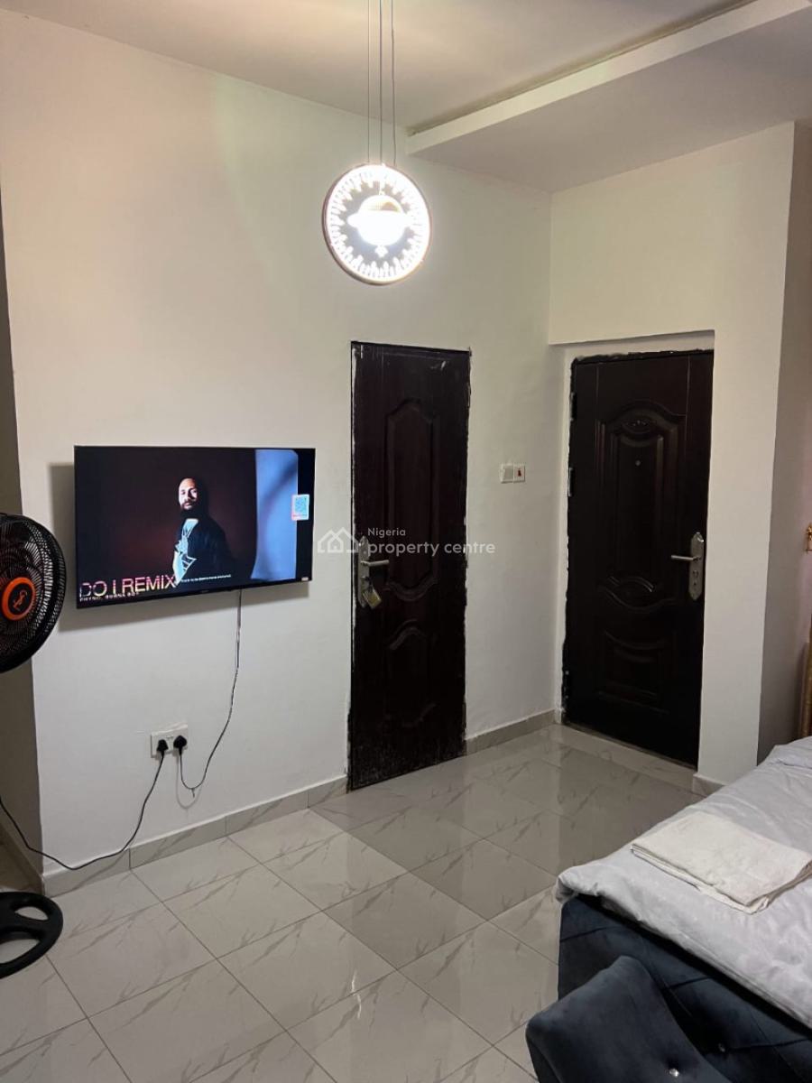 Beautiful 3 Bedroom, Ikota Gra, Ikota, Lekki, Lagos, Flat / Apartment Short Let