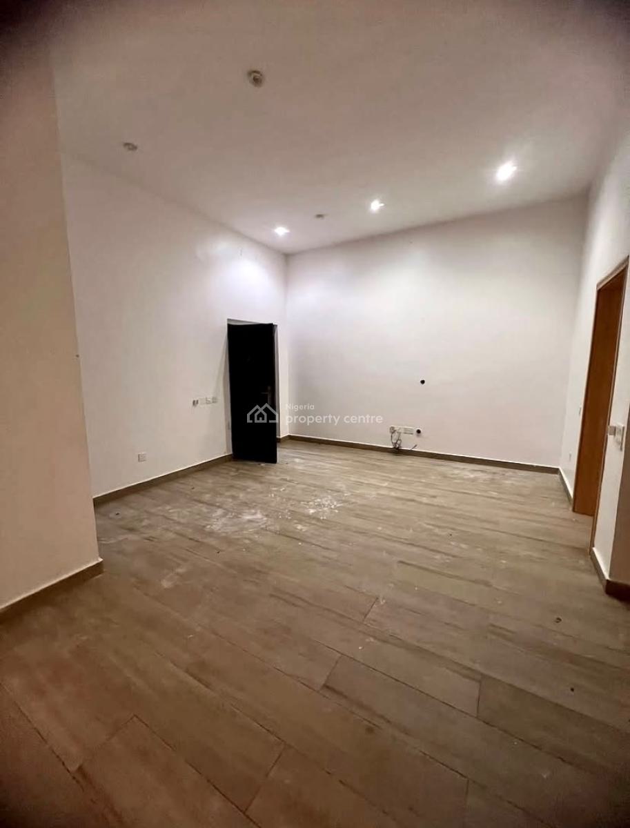 Spacious 1 Bedroom Apartment with 24hrs Power, Lekki Phase 1, Lekki, Lagos, Mini Flat (room and Parlour) for Rent