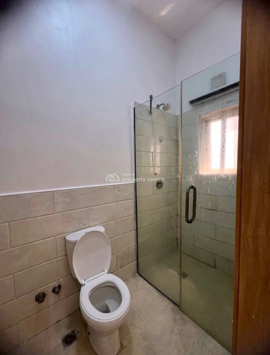 Spacious 1 Bedroom Apartment with 24hrs Power, Lekki Phase 1, Lekki, Lagos, Mini Flat (room and Parlour) for Rent
