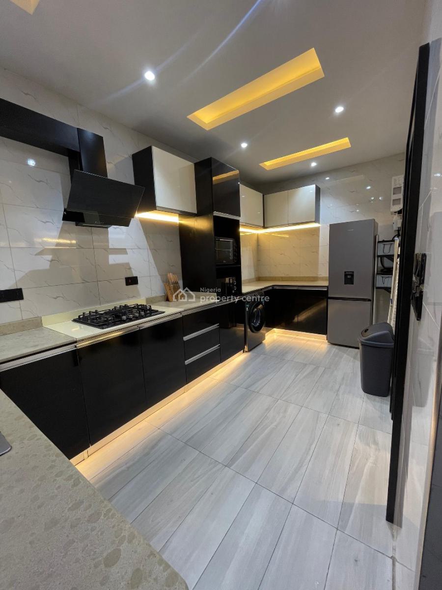 My Brand New 1 Bedroom Apartment with Snooker Board in Lekki Phase 1, Lekki Phase 1, Lekki, Lagos, Flat / Apartment Short Let