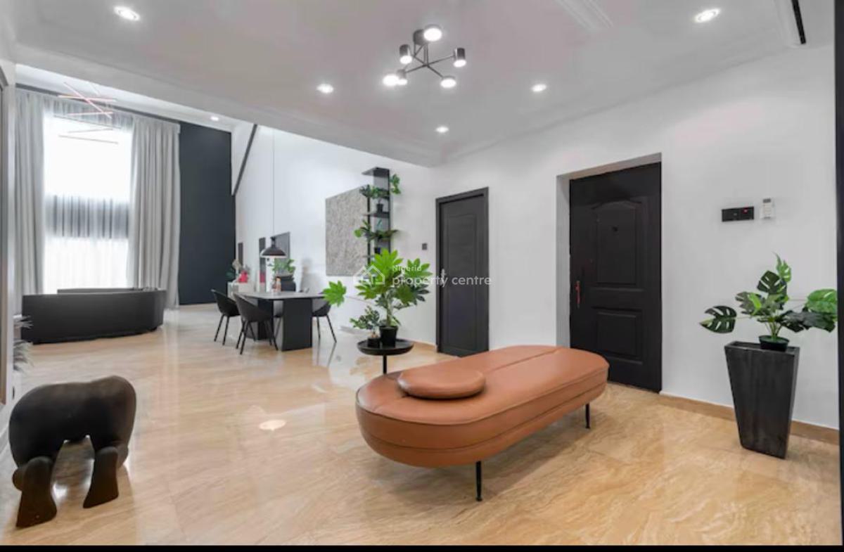Luxury 3 Bedroom Self Compound with 3 Living Rooms , Snooker Board , P, Lekki Phase 1, Lekki, Lagos, Flat / Apartment Short Let