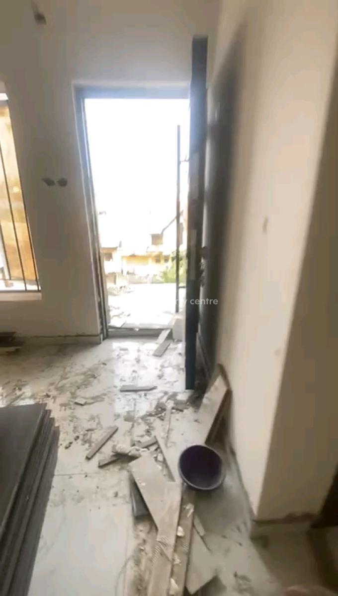 3 Bedroom Apartment in Medina Estate, Medina Estate, Medina, Gbagada, Lagos, Flat / Apartment for Sale