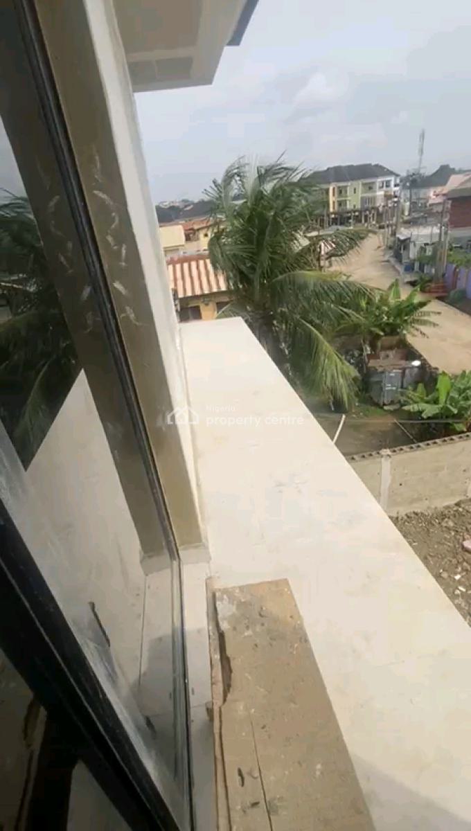 3 Bedroom Apartment in Medina Estate, Medina Estate, Medina, Gbagada, Lagos, Flat / Apartment for Sale