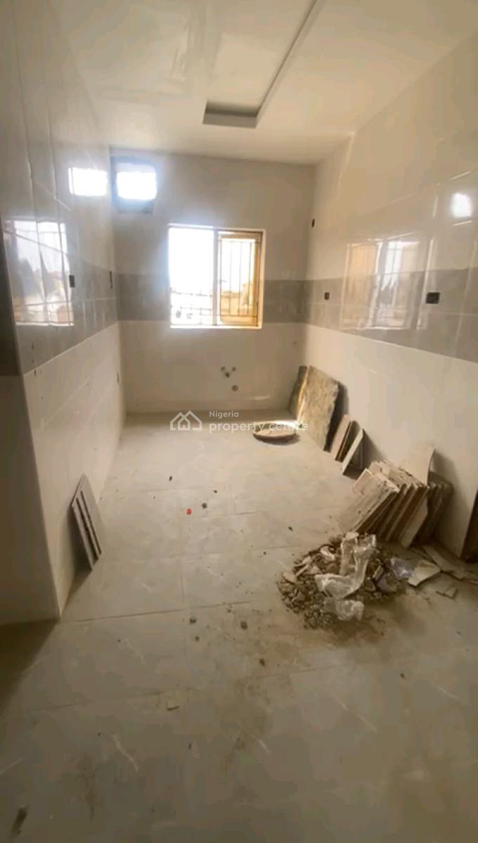 3 Bedroom Apartment in Medina Estate, Medina Estate, Medina, Gbagada, Lagos, Flat / Apartment for Sale