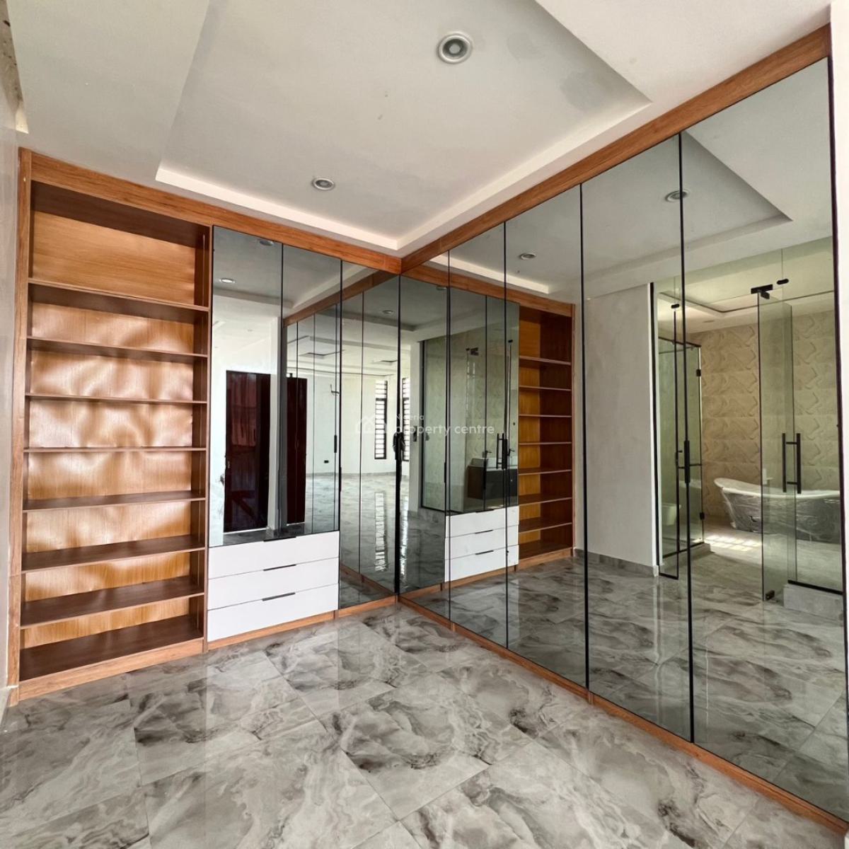 Luxury Beautiful 5 Bedroom with Bq in a Very Secure Estate, Located Inside an Estate,good Road,clean Water,, Lekki, Lagos, Detached Duplex for Sale