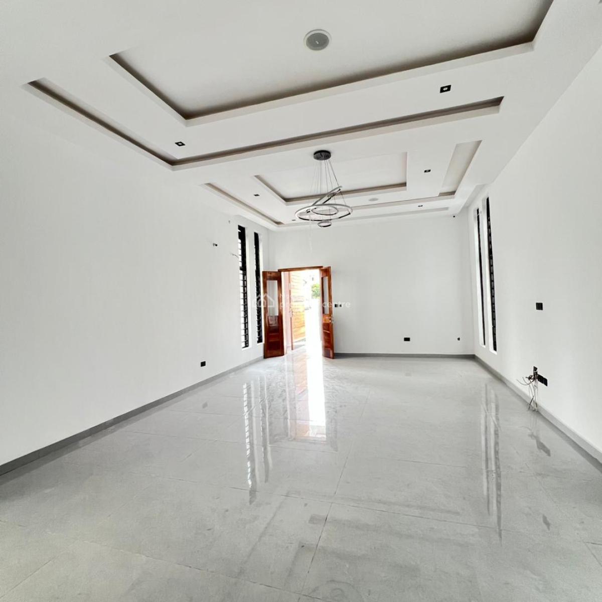 Luxury Beautiful 5 Bedroom with Bq in a Very Secure Estate, Located Inside an Estate,good Road,clean Water,, Lekki, Lagos, Detached Duplex for Sale