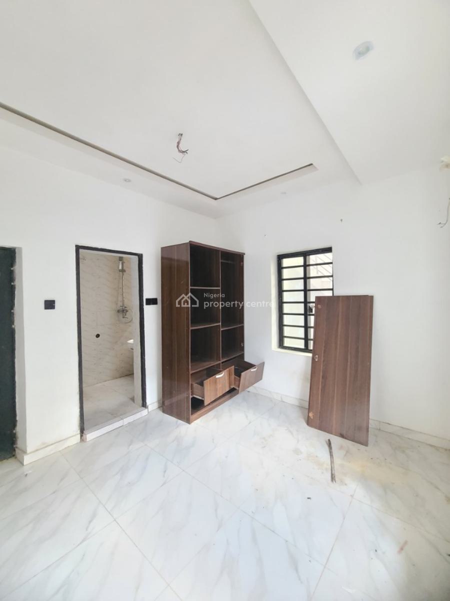 Spacious and Sharp 2 Bedroom Apartment, Seaside Estate, Badore, Ajah, Lagos, Flat / Apartment for Rent