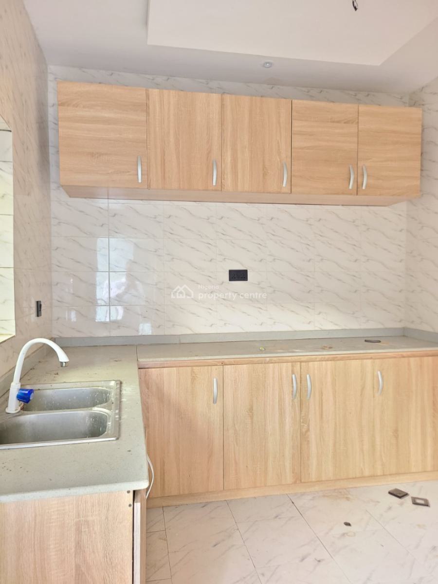 Spacious and Sharp 2 Bedroom Apartment, Seaside Estate, Badore, Ajah, Lagos, Flat / Apartment for Rent