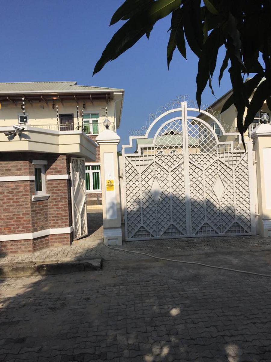 5 Bed Room All En-suite Semi Detached Duplex with Bq, Vgc, Lekki, Lagos, Detached Duplex for Sale