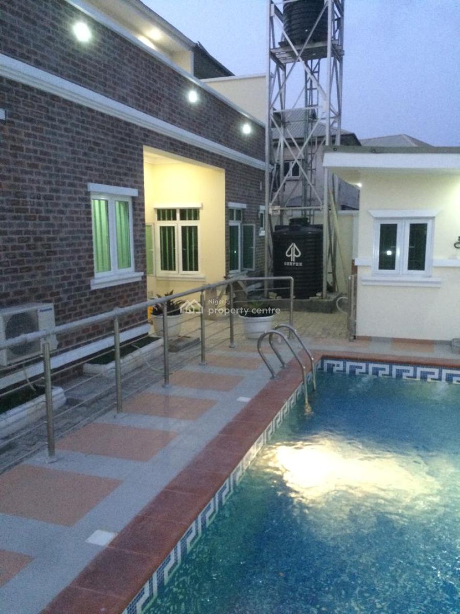 5 Bed Room All En-suite Semi Detached Duplex with Bq, Vgc, Lekki, Lagos, Detached Duplex for Sale