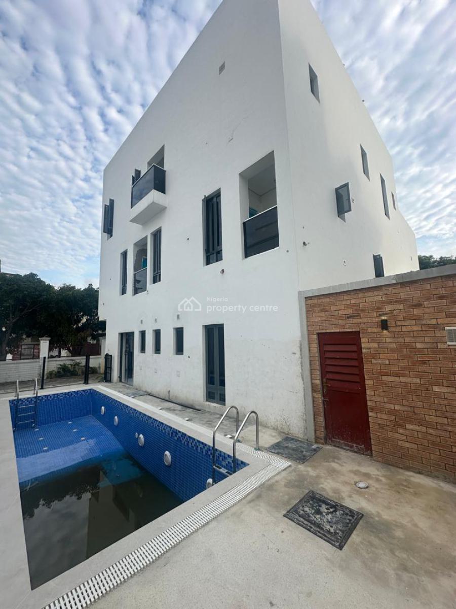 7bedrooms Contemporary Large Home  with Gym , Cinema Room, 2 Rooms  Bq, Vgc, Lekki, Lagos, Detached Duplex for Sale