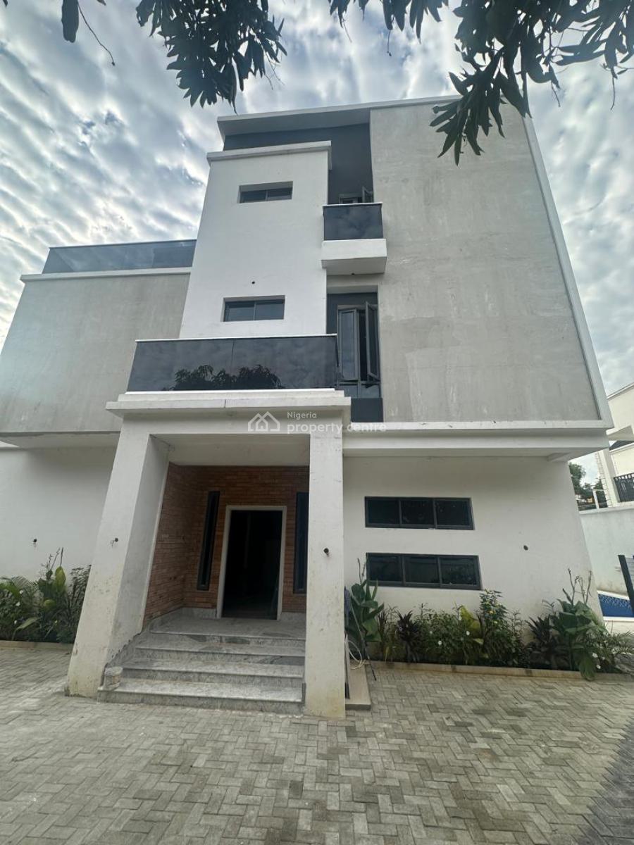 7bedrooms Contemporary Large Home  with Gym , Cinema Room, 2 Rooms  Bq, Vgc, Lekki, Lagos, Detached Duplex for Sale