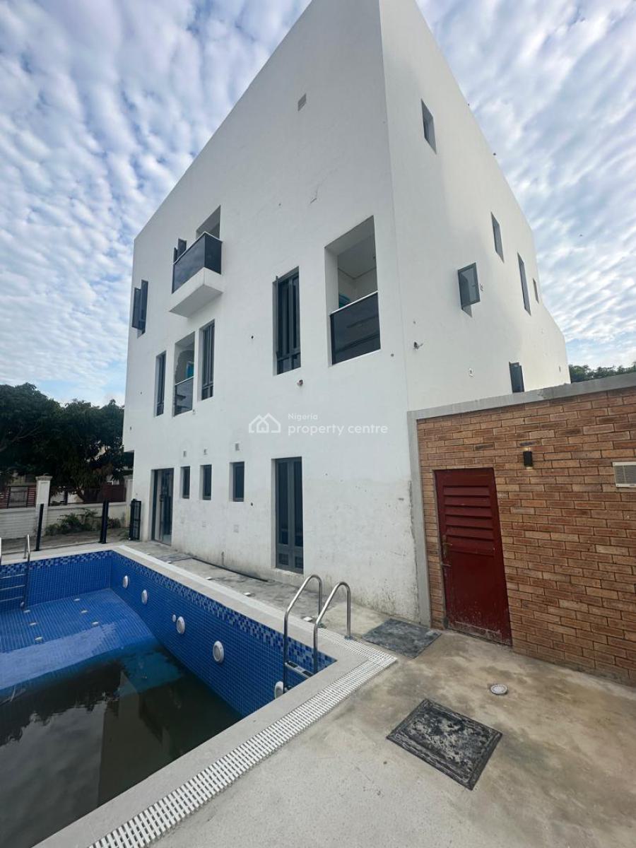 7bedrooms Contemporary Large Home  with Gym , Cinema Room, 2 Rooms  Bq, Vgc, Lekki, Lagos, Detached Duplex for Sale