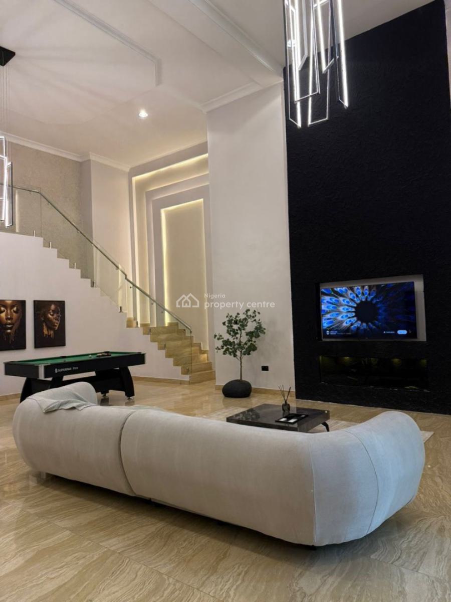 4 Bedrooms Apartment with Private Cinema,snooker and Pool, Lekki Phase 1, Lekki, Lagos, Flat / Apartment Short Let