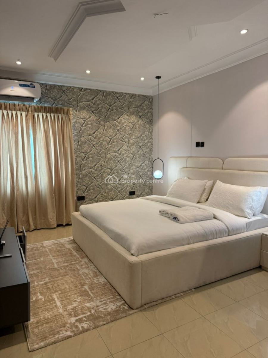 4 Bedrooms Apartment with Private Cinema,snooker and Pool, Lekki Phase 1, Lekki, Lagos, Flat / Apartment Short Let