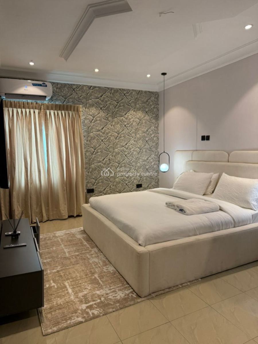 4 Bedrooms Apartment with Private Cinema,snooker and Pool, Lekki Phase 1, Lekki, Lagos, Flat / Apartment Short Let