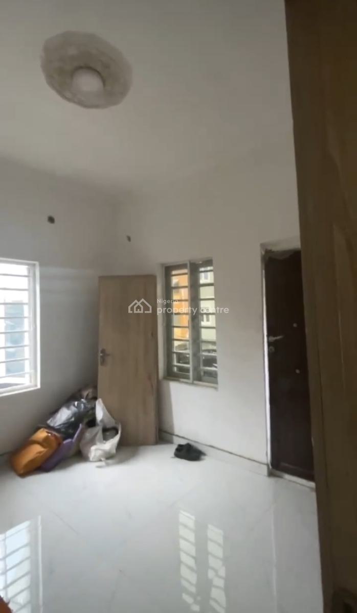 *a Nice & Executively Built 2 Bedroom Situated in a Calm, Serene and S, Fola Agoro, Yaba, Lagos, Flat / Apartment for Rent