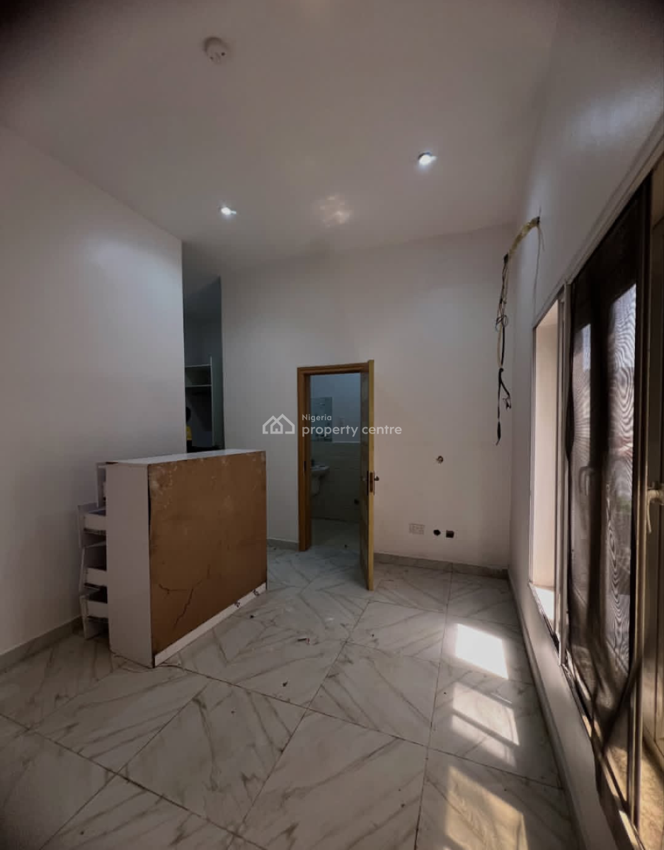 Fully Service Onebedroom and Parlour at Lekki Phase 1 By Bis Apartment, Lekki Phase 1 By Bis, Lekki Phase 1, Lekki, Lagos, Mini Flat (room and Parlour) for Rent
