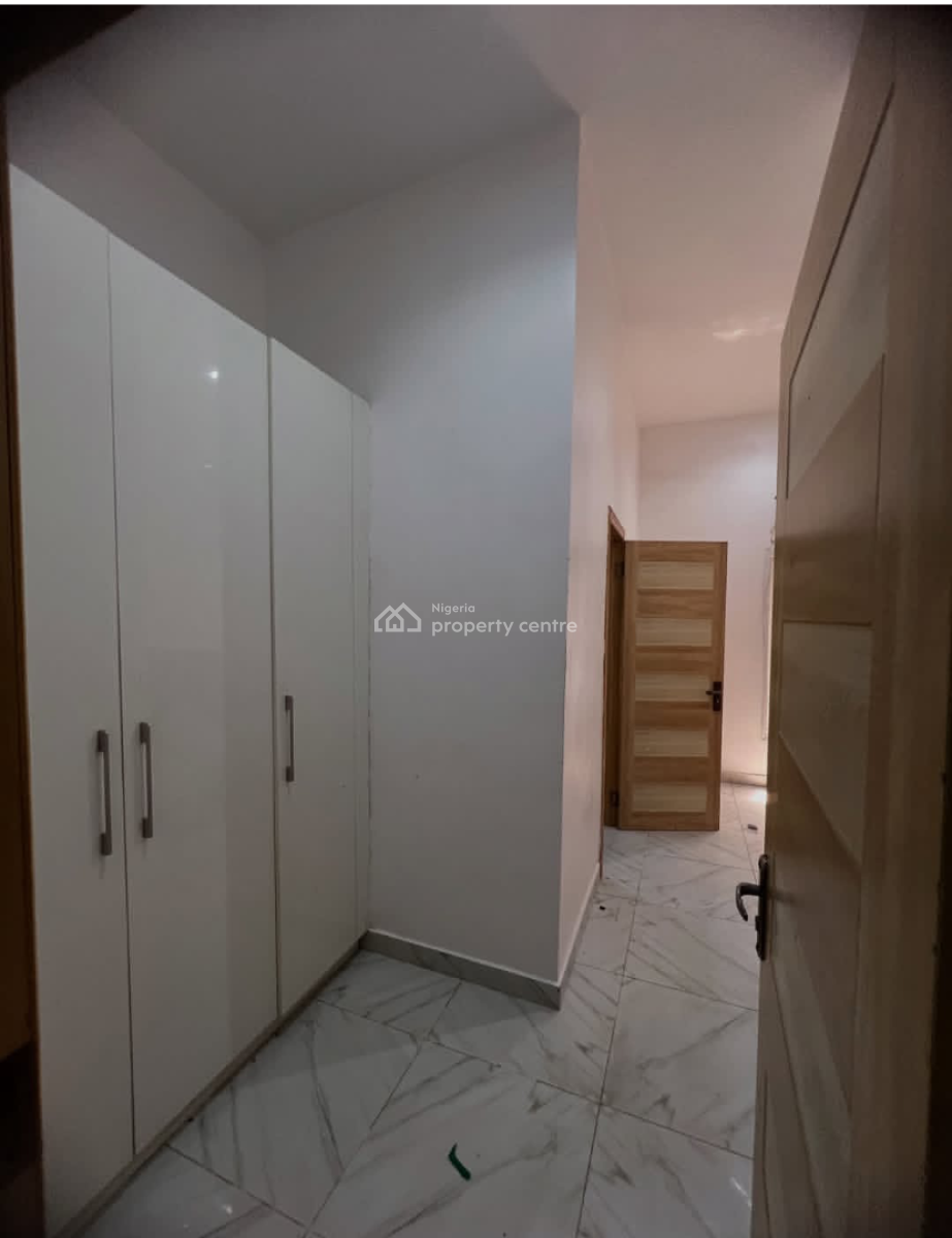 Fully Service Onebedroom and Parlour at Lekki Phase 1 By Bis Apartment, Lekki Phase 1 By Bis, Lekki Phase 1, Lekki, Lagos, Mini Flat (room and Parlour) for Rent