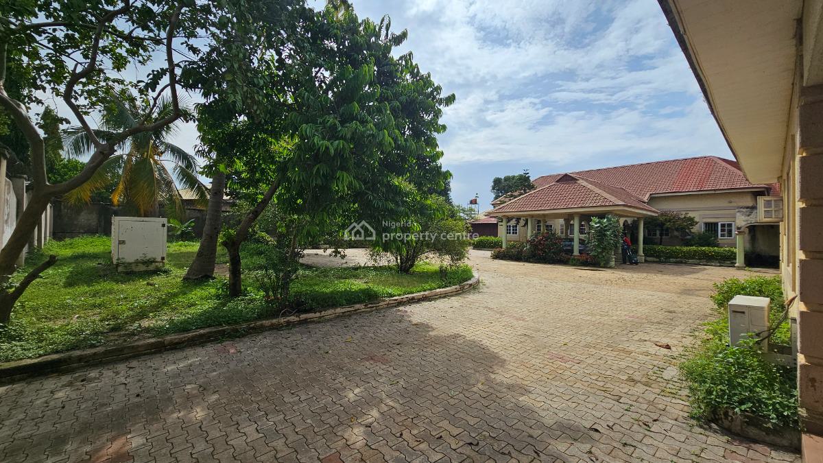Magnificently Built 8 Bedroom Detached Bungalow on 2400sqm Land, Malali Gra, Kaduna North, Kaduna, Detached Bungalow for Sale