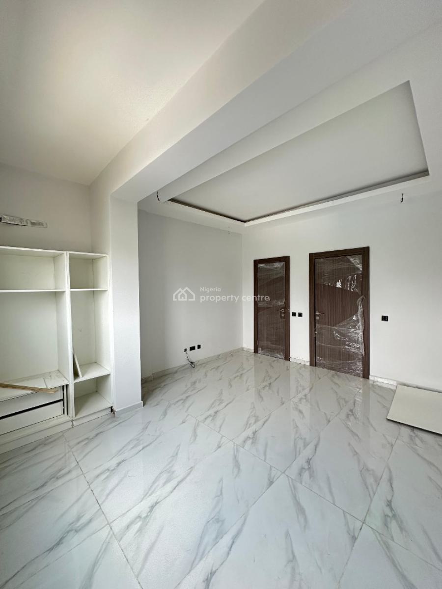 Spacious Well-built 2 Bedroom Apartment with Bq, Swimming Pool, Victoria Island, Victoria Island (vi), Lagos, Block of Flats for Sale