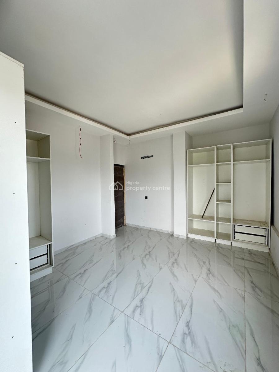 Spacious Well-built 2 Bedroom Apartment with Bq, Swimming Pool, Victoria Island, Victoria Island (vi), Lagos, Block of Flats for Sale