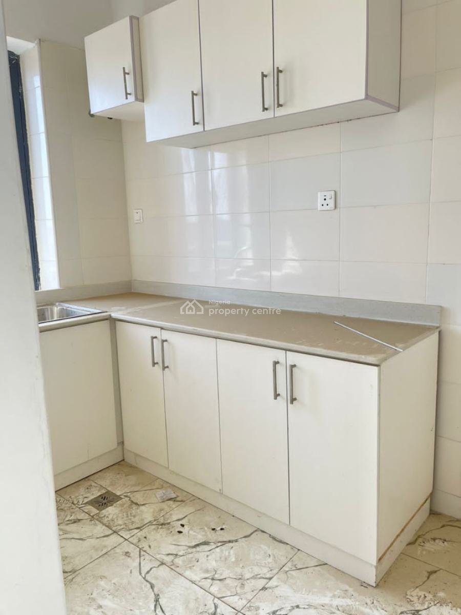 Spacious Fully Serviced 2 Bedroom Flat  in a Secured Environment, Ologolo, Lekki, Lagos, Flat / Apartment for Rent