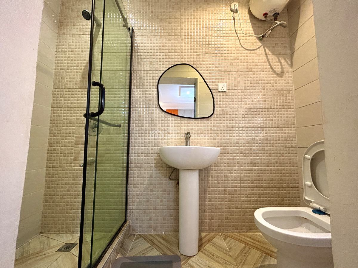 3 Bedroom Apartment, Off Admiralty Road, Lekki Phase 1, Lekki, Lagos, Flat / Apartment Short Let