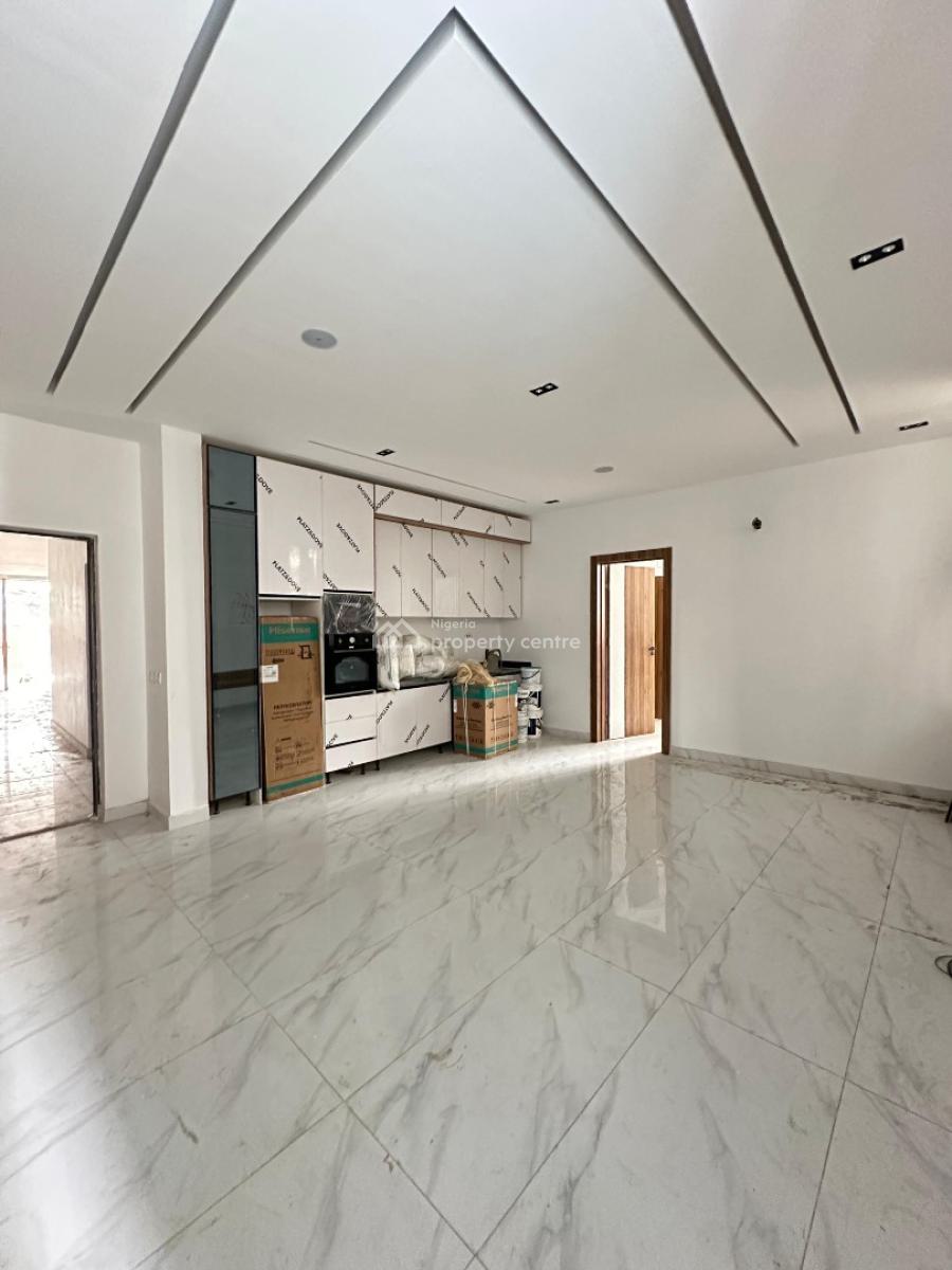 Spacious Luxury 1 Bedroom Apartment with Swimming Pool, Lekki Phase 1, Lekki Phase 1, Lekki, Lagos, Block of Flats for Sale